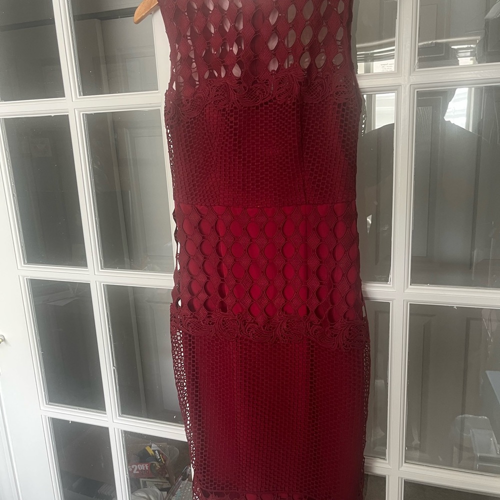 Lumiere Burgundy Scarlet Red Sleeveless Midi Cocktail Dress